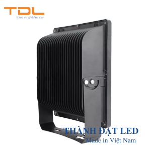 Đèn pha LED cob ip66 100w siêu chống nước