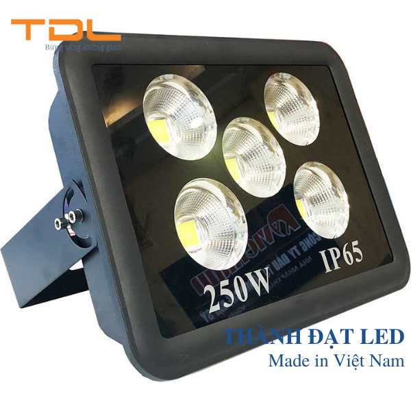 Đèn pha LED rọi IP65 250w TDL