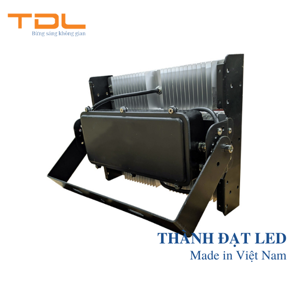 Đèn pha led module 150w sân thể thao TDL
