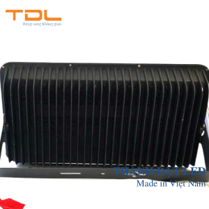 Đèn pha LED chiếu rộng 200w TDL