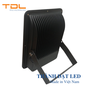 Đèn pha led rọi IP66 150w